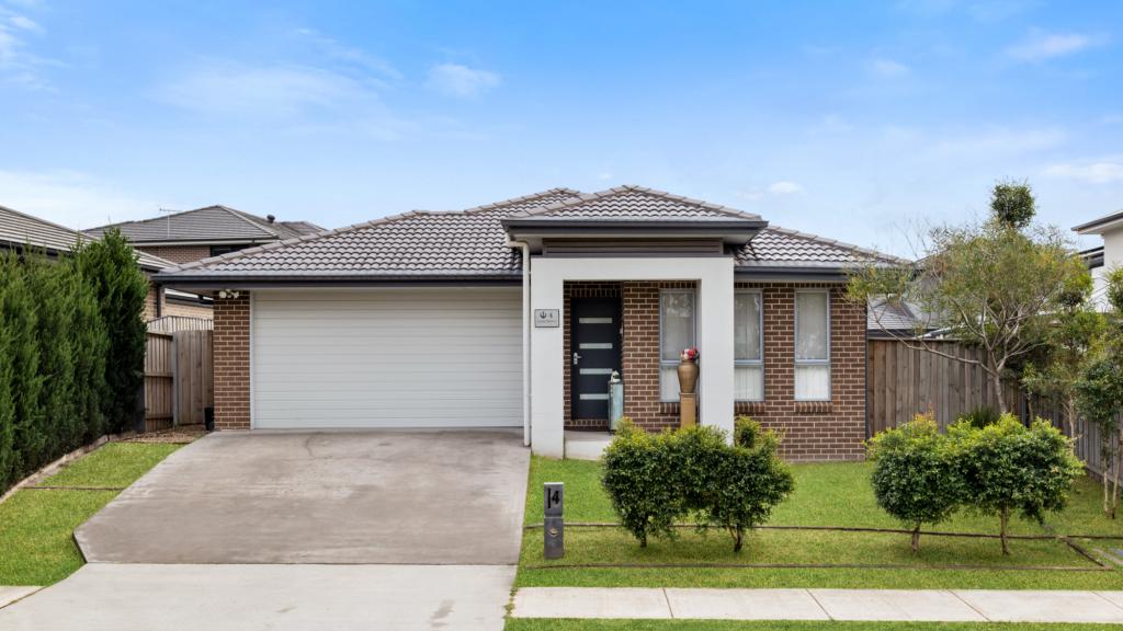 4 Orion St, Campbelltown, NSW 2560