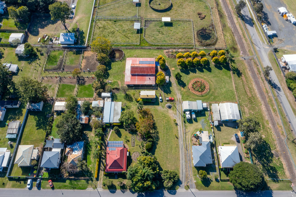 12 Videroni St, Booval, QLD 4304