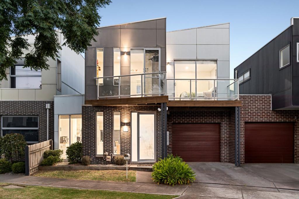 67 Stenhouse Ave, Brooklyn, VIC 3012