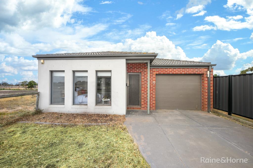 10 Darryn Ct, Sunbury, VIC 3429