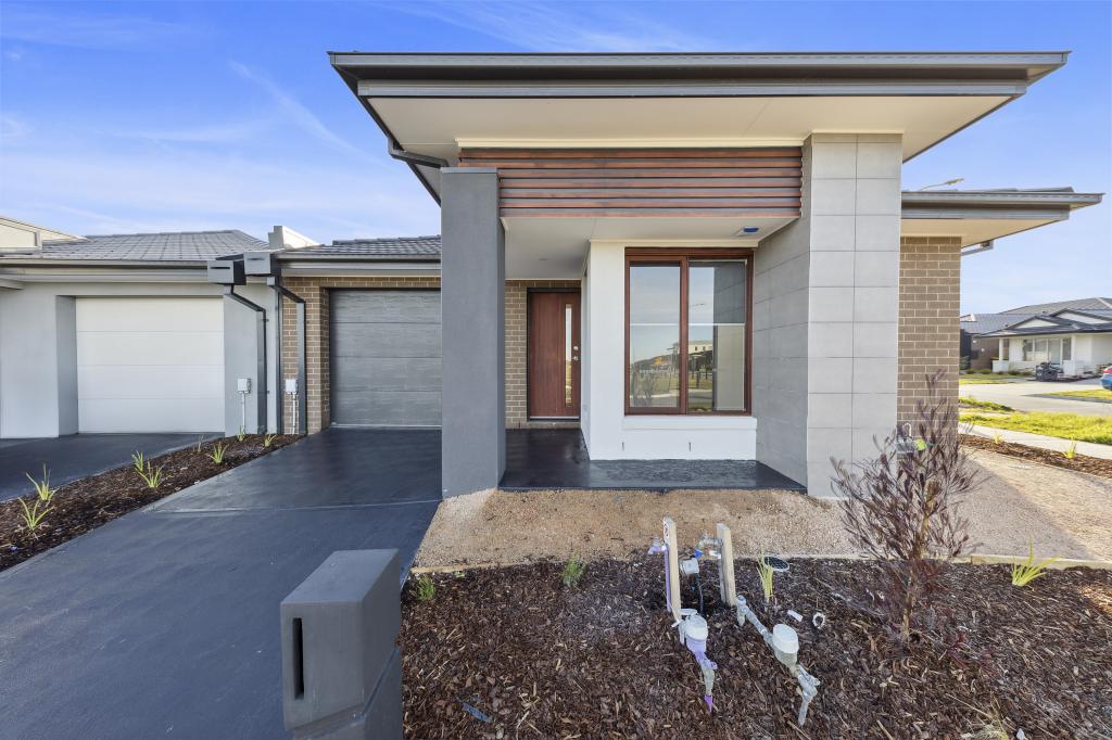 13 Stakes St, Cranbourne East, VIC 3977