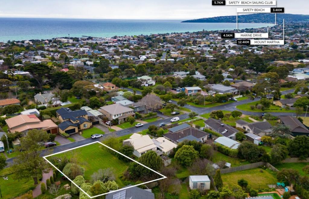 29 SEAVIEW PDE, DROMANA, VIC 3936