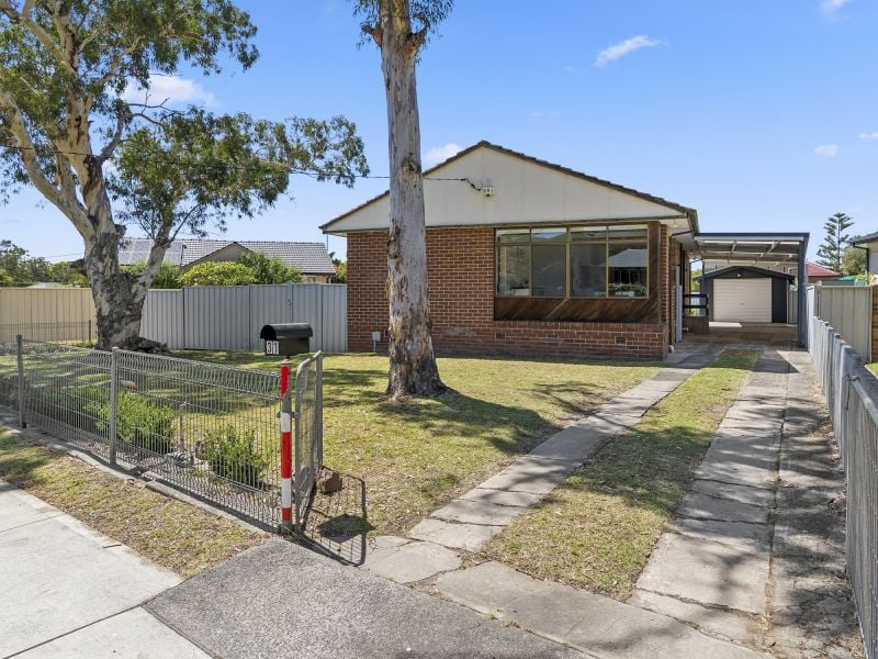 31 Eleebana Cres, Koonawarra, NSW 2530
