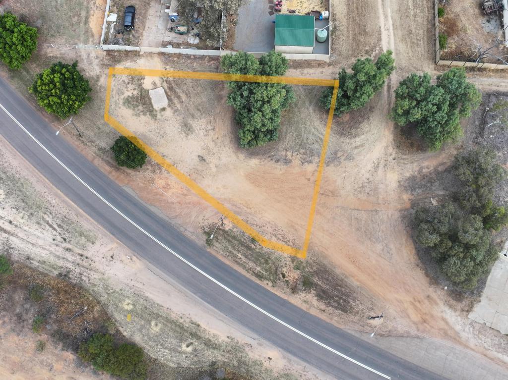 90 Midlands Rd, Mingenew, WA 6522