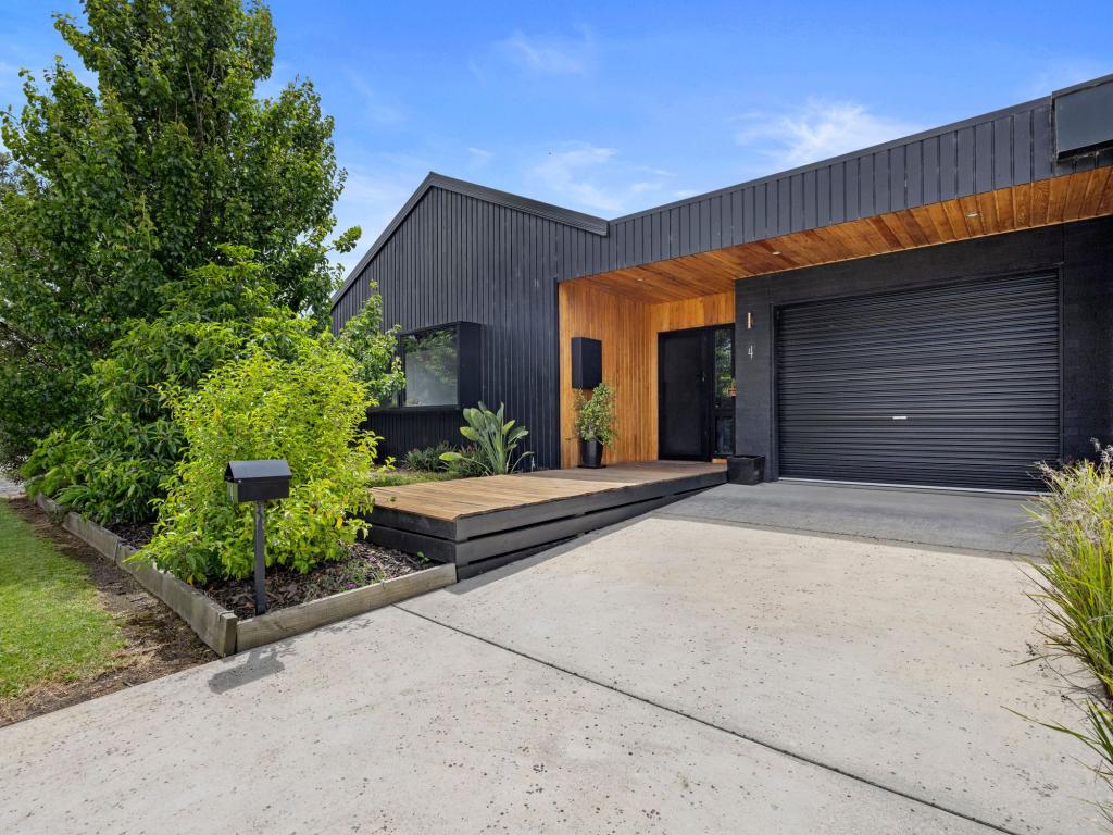 4 Deakin St, North Wonthaggi, VIC 3995