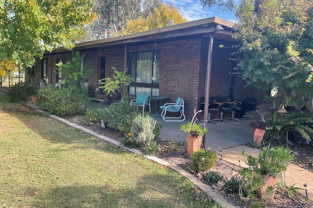 7041 Goulburn Valley Hwy, Koonoomoo, VIC 3644