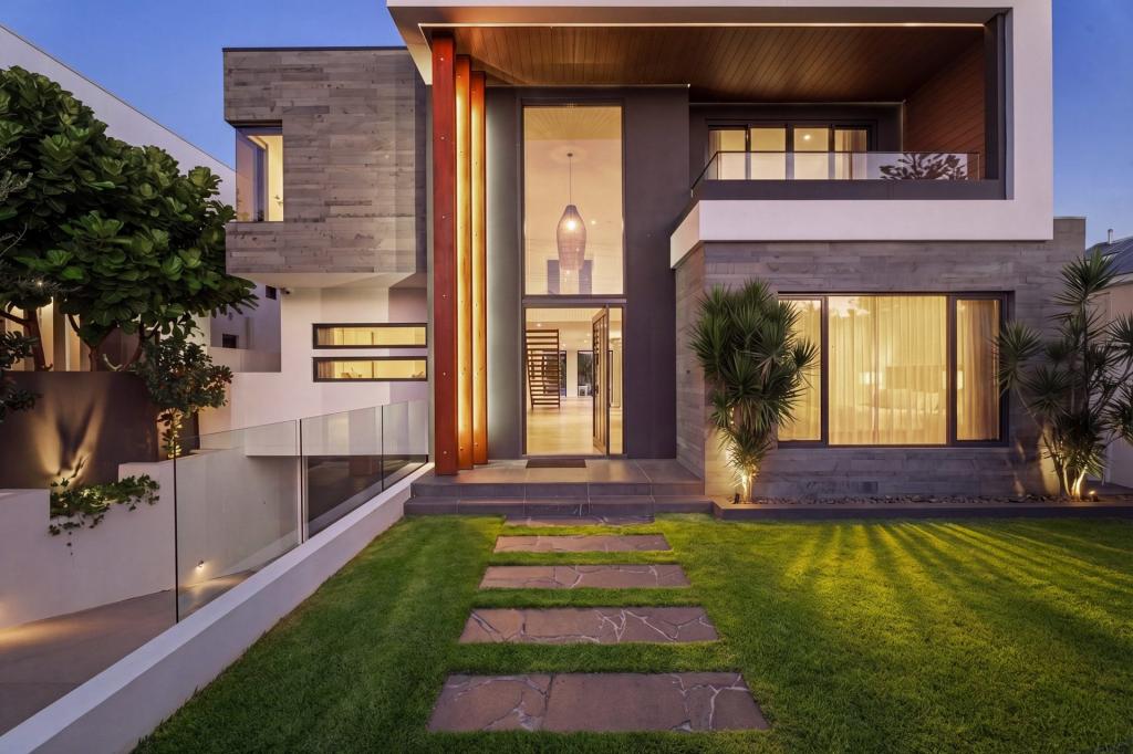 29 The Promenade, Isle Of Capri, QLD 4217