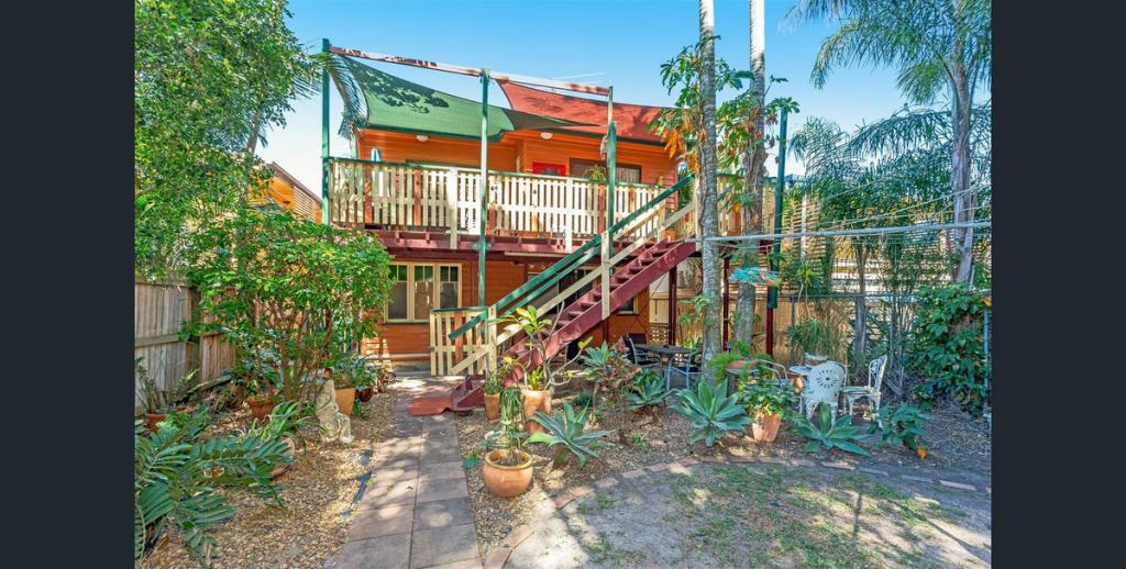 14 Lilla St, Woody Point, QLD 4019