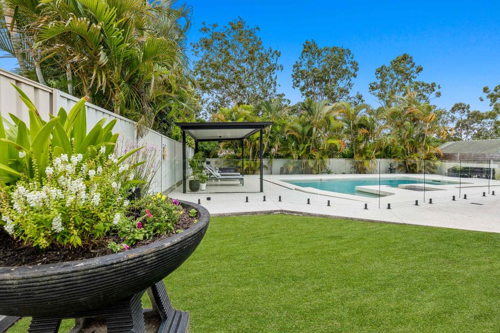 5 John Munro Ct, Carrara, QLD 4211