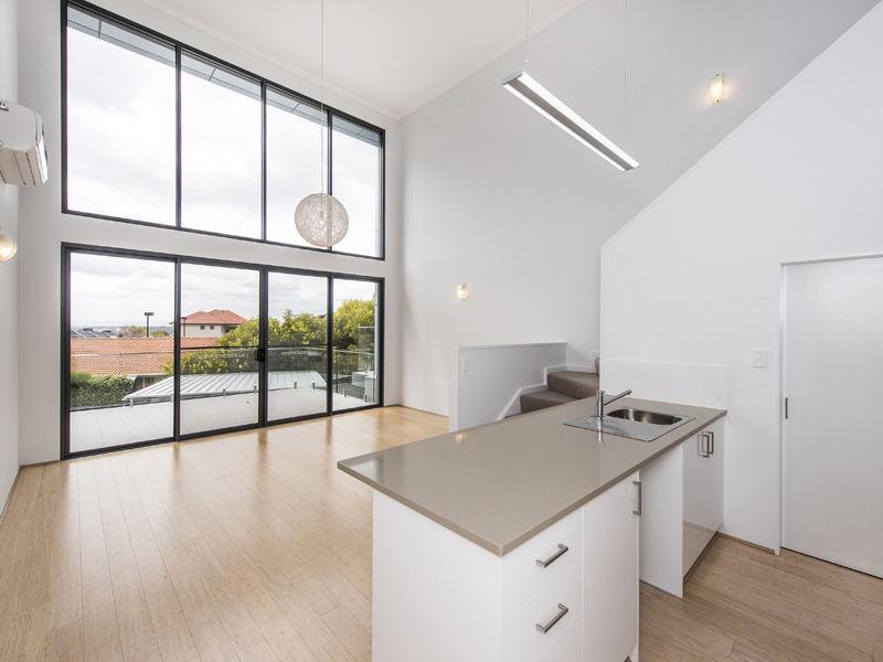 15/16 Bridges Rd, Melville, WA 6156