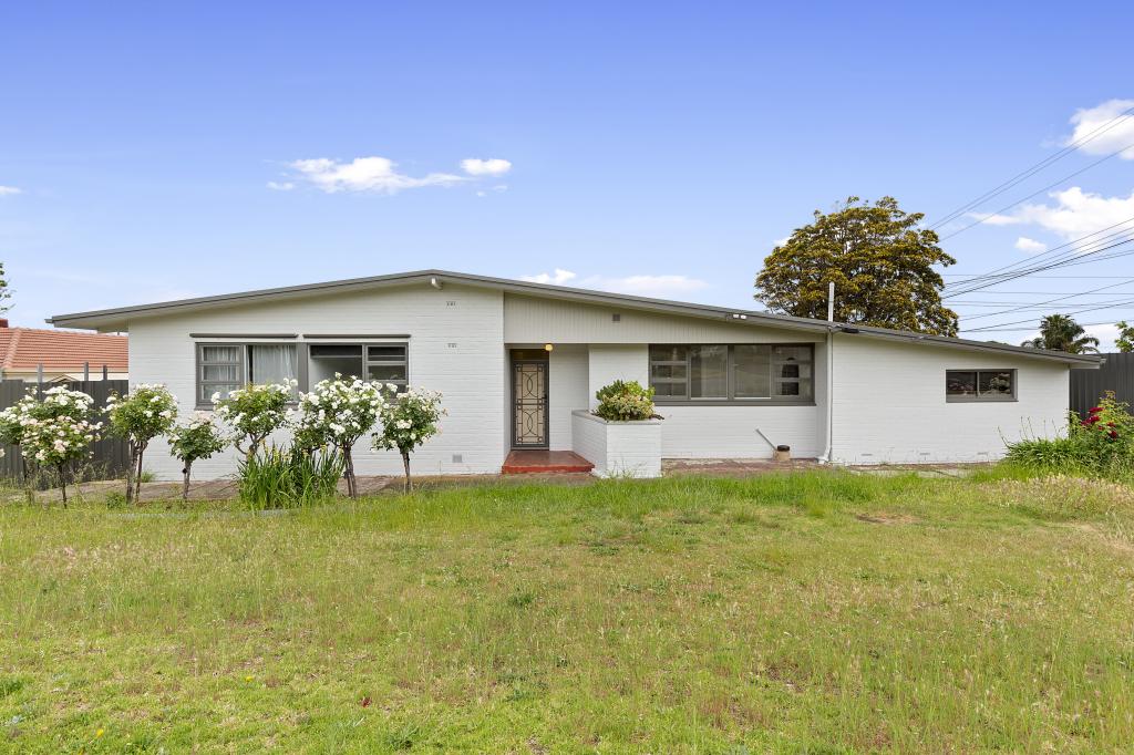 4 Warunda Ave, Seaview Downs, SA 5049