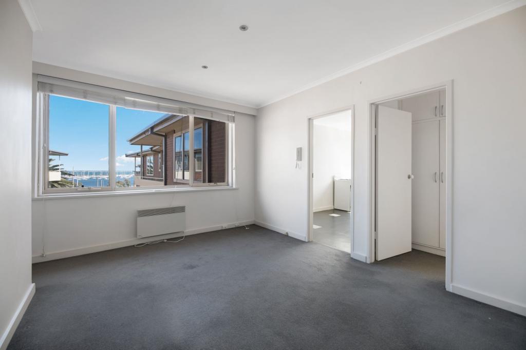 29/1 The Esplanade, St Kilda, VIC 3182