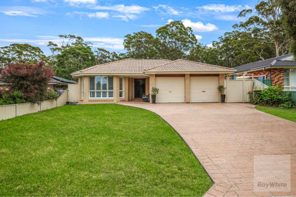 19 Stott Cres, Callala Bay, NSW 2540