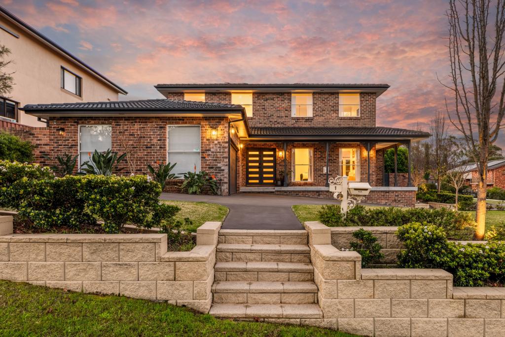 1 Lambeth Pl, Illawong, NSW 2234