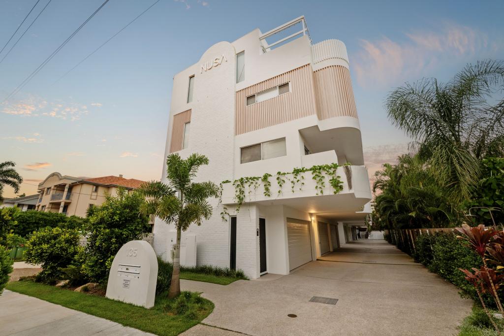 2/135 Golden Four Dr, Bilinga, QLD 4225