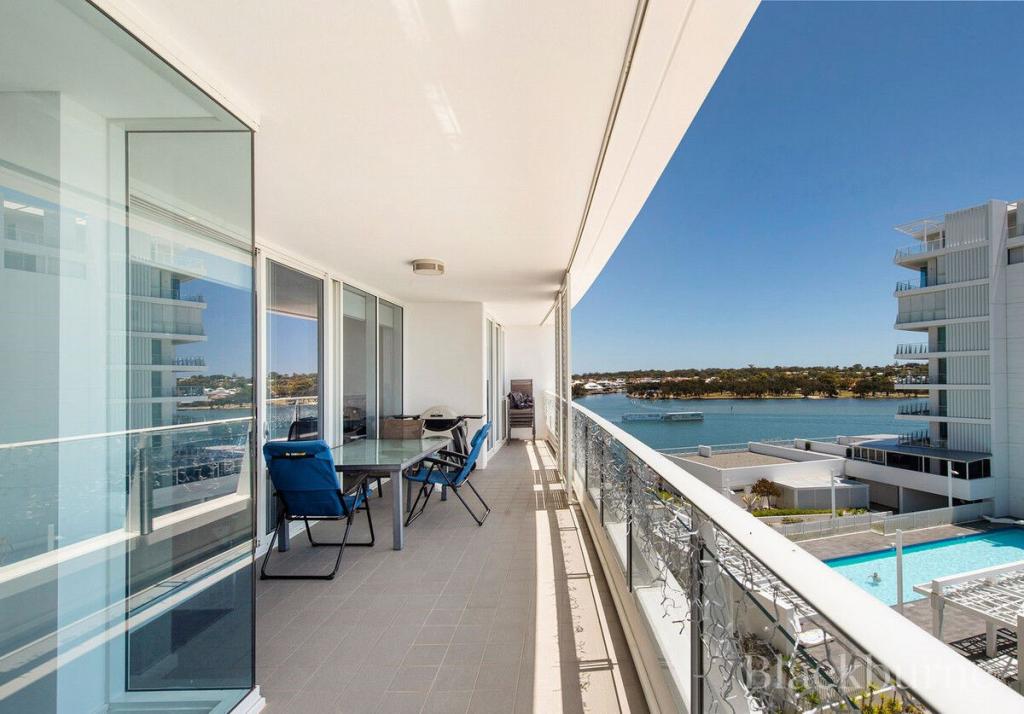 606/3 Marco Polo Dr, Mandurah, WA 6210