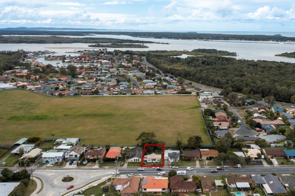 111 Yamba Rd, Yamba, NSW 2464