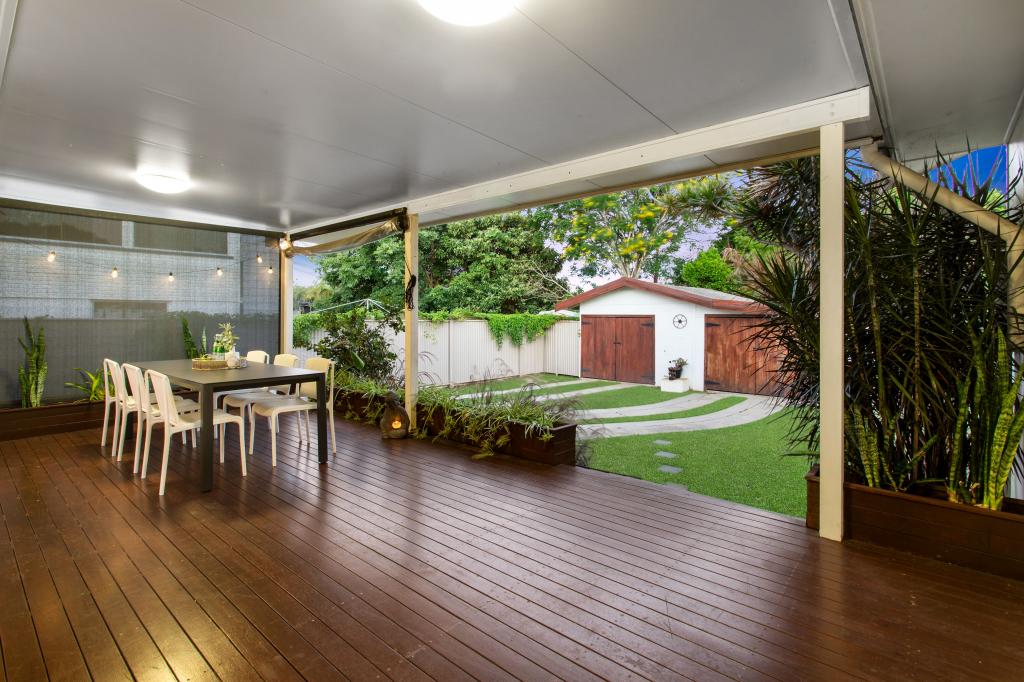 124 MAINE RD, CLONTARF, QLD 4019