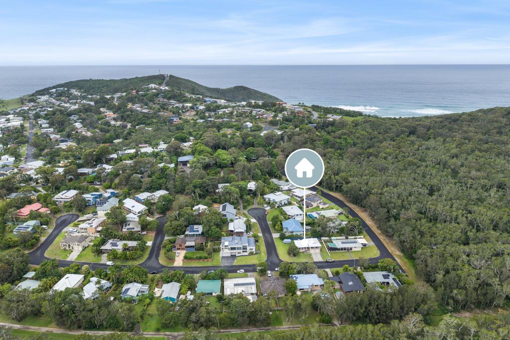 12 Charles Parry St, Crescent Head, NSW 2440