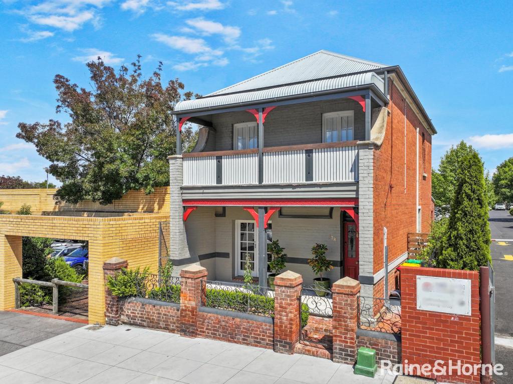 138 RUSSELL ST, BATHURST, NSW 2795