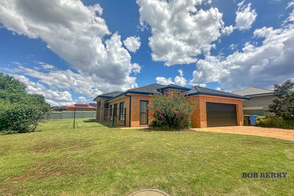 13 Carnoustie Dr, Dubbo, NSW 2830