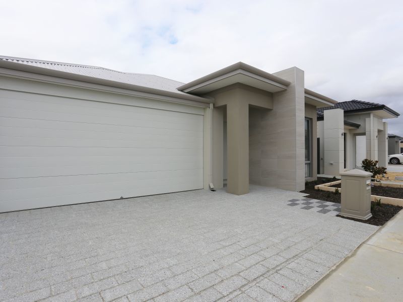 79 Sunstone Bvd, Treeby, WA 6164
