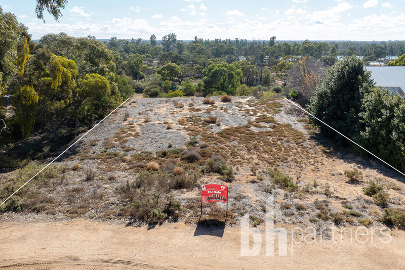 24 Hilltop Dr, Loxton, SA 5333