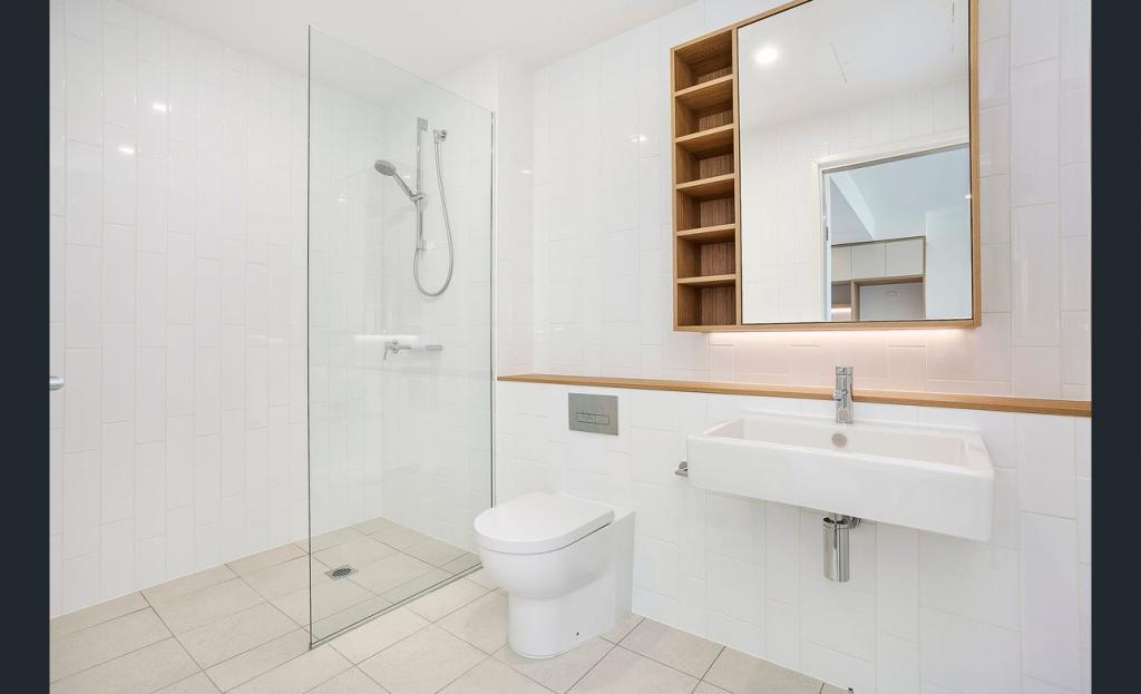 202/101 LORD SHEFFIELD CCT, PENRITH, NSW 2750