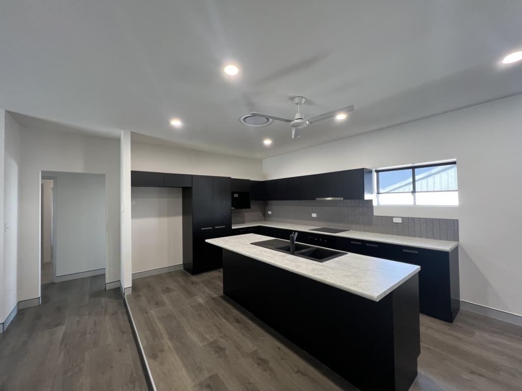 8/214 Bolsover St, Rockhampton, QLD 4700