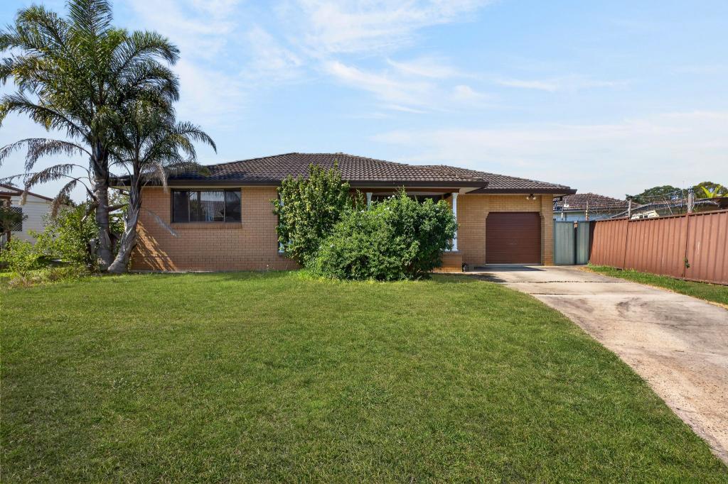 3 Fyfe Pl, Glenfield, NSW 2167