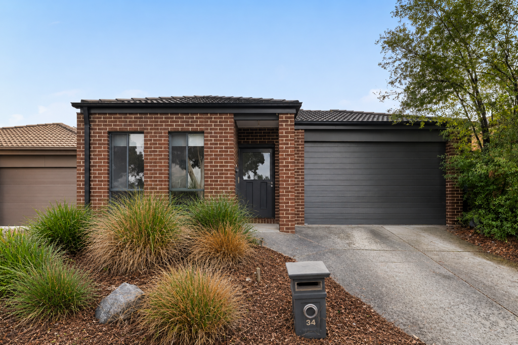 34 Botham Cres, Pakenham, VIC 3810