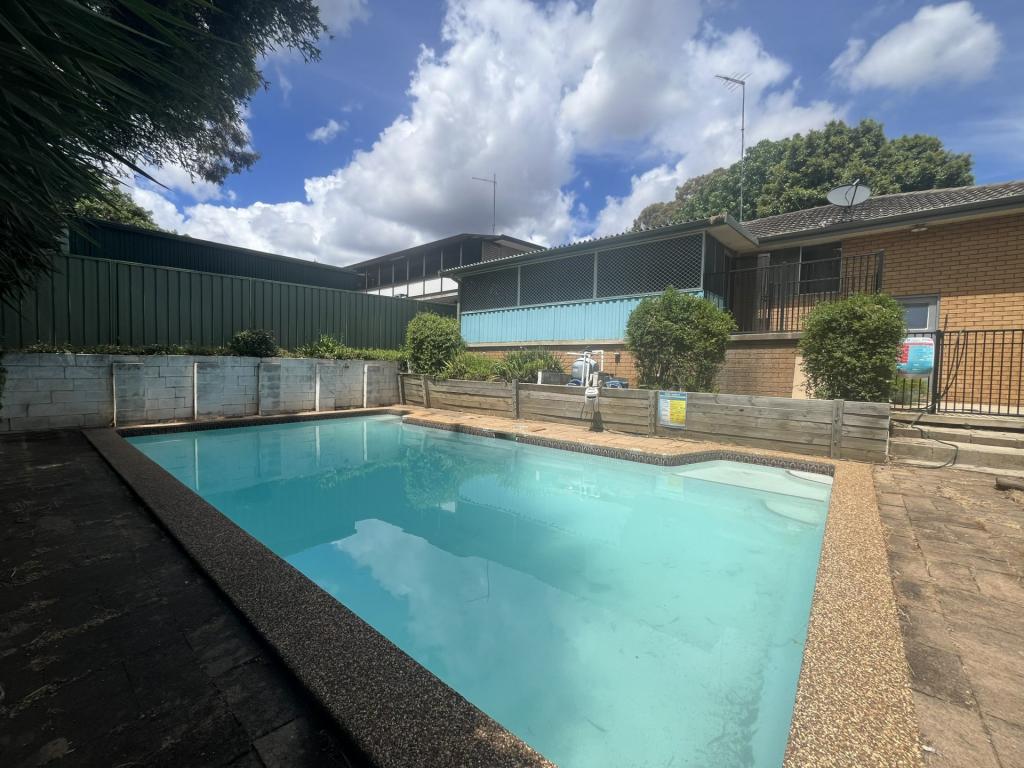 55 Campbellfield Ave, Bradbury, NSW 2560