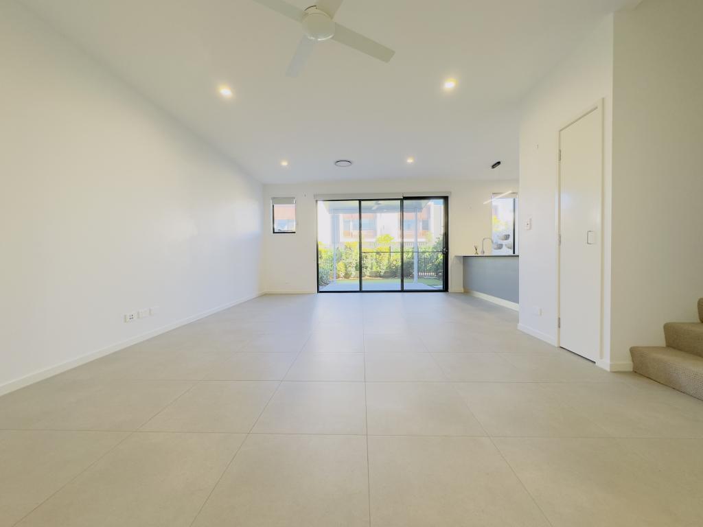 53/8 Ben Dalley Dr, Helensvale, QLD 4212