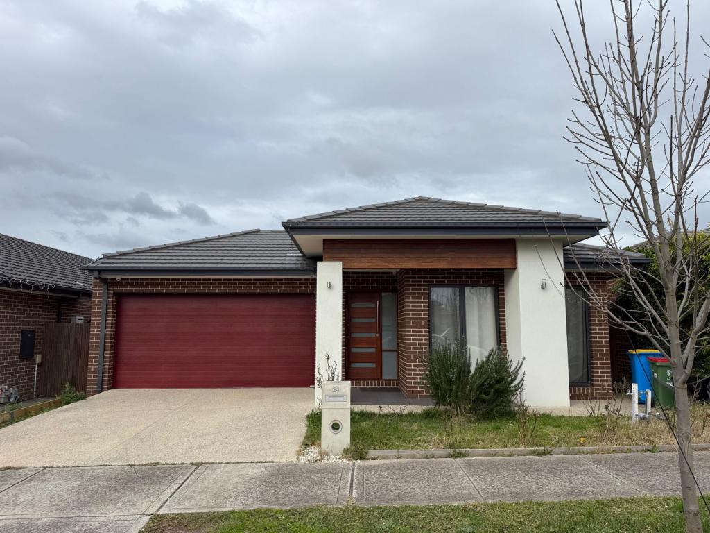 24 HARTLAND DR, CRANBOURNE NORTH, VIC 3977