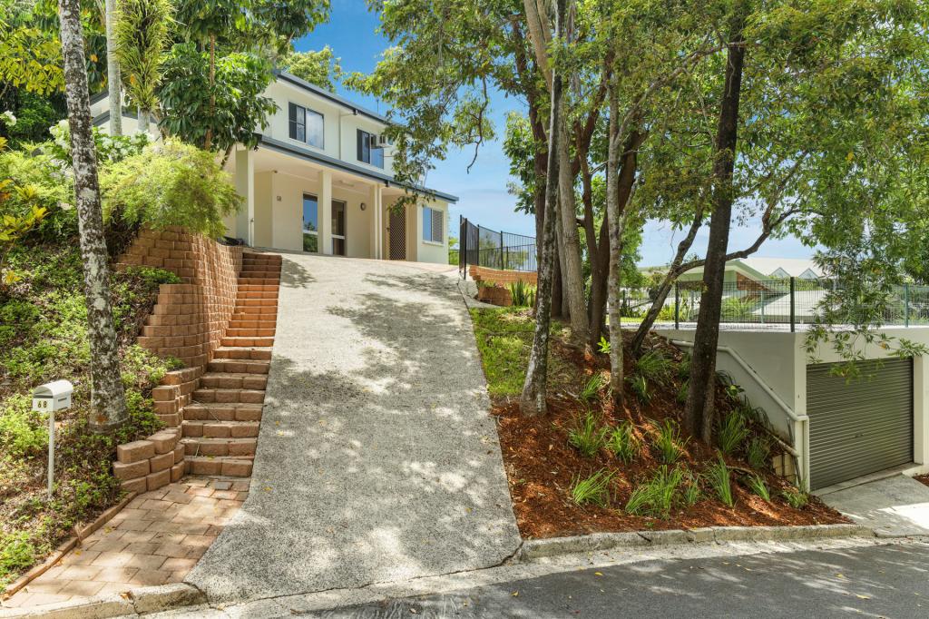 68 Kingsford St, Mooroobool, QLD 4870