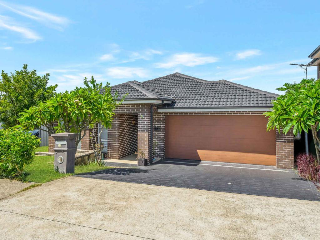 40 Mciver Ave, Middleton Grange, NSW 2171