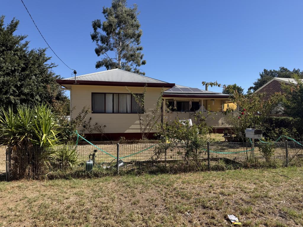 24 RAGLAN ST, INVERELL, NSW 2360