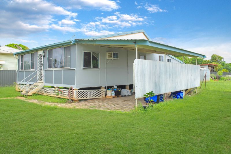 12 Bellevue St, Richmond Hill, QLD 4820