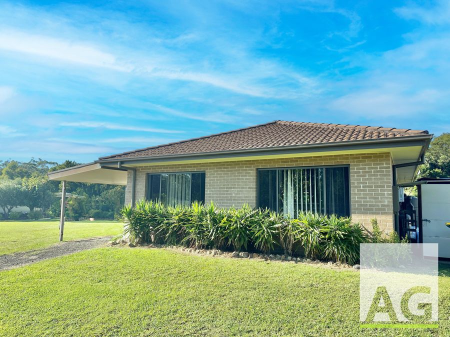 4 Cullen Gr, Hallidays Point, NSW 2430