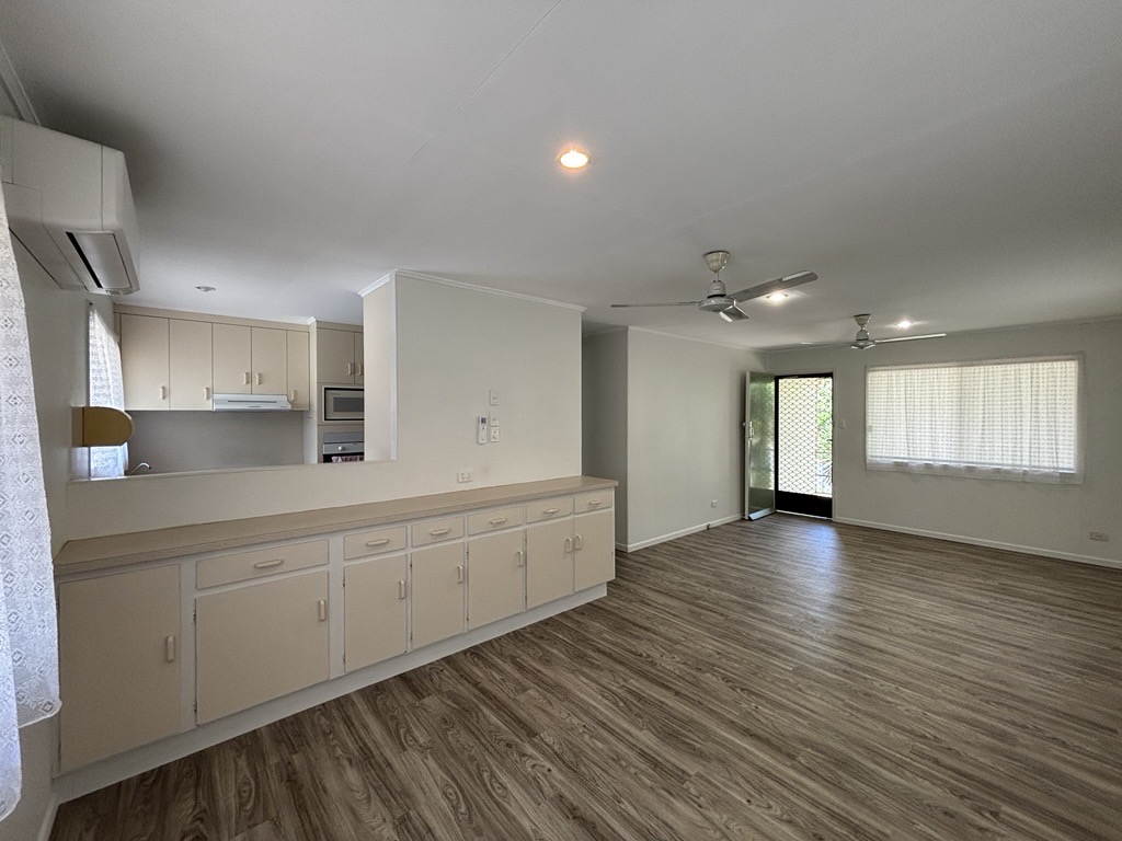 2 Harris Ct, Moranbah, QLD 4744