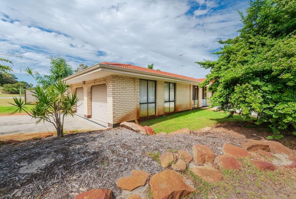 2 Leonard Way, Spearwood, WA 6163