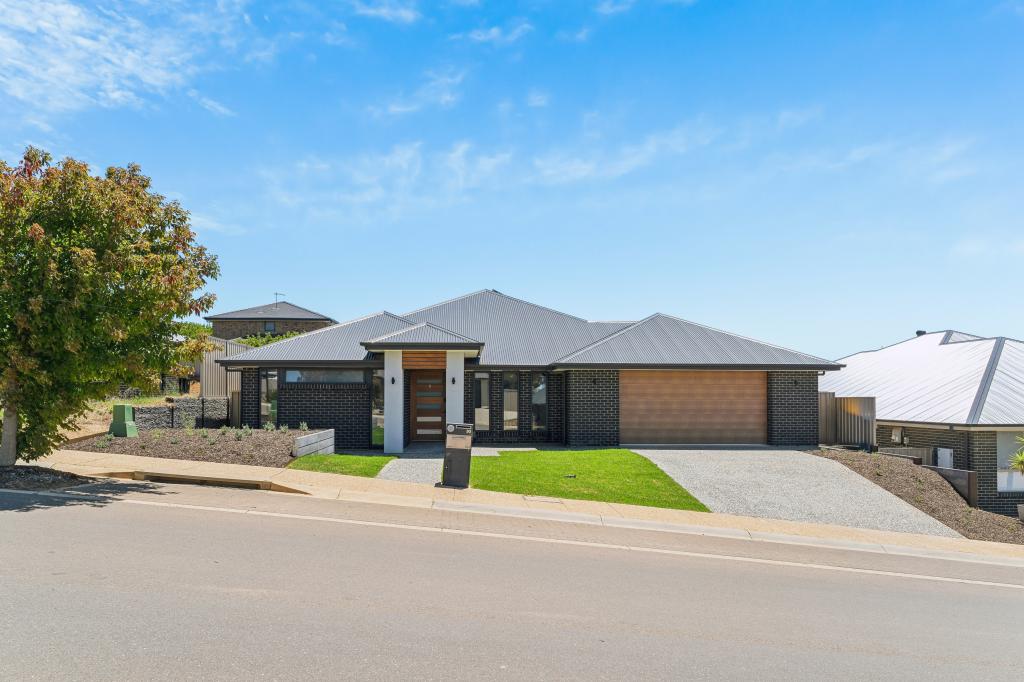 30 Aston Pde, Mount Barker, SA 5251