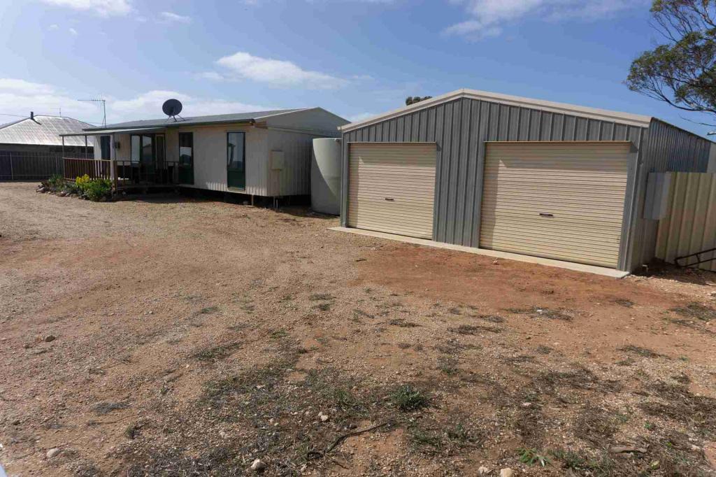 25 O'Connell St, Cowell, SA 5602