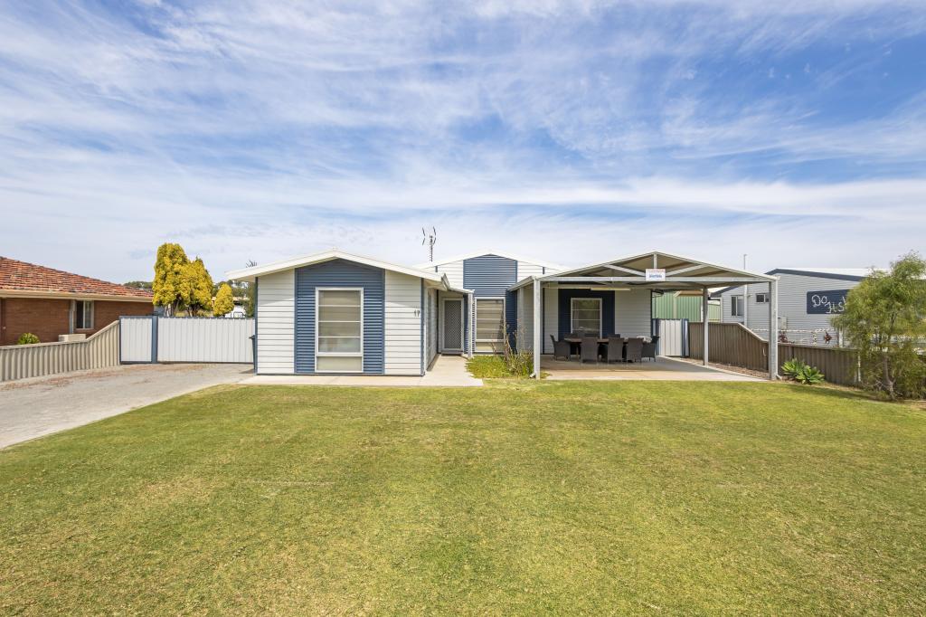 17 Westlake Way, Jurien Bay, WA 6516