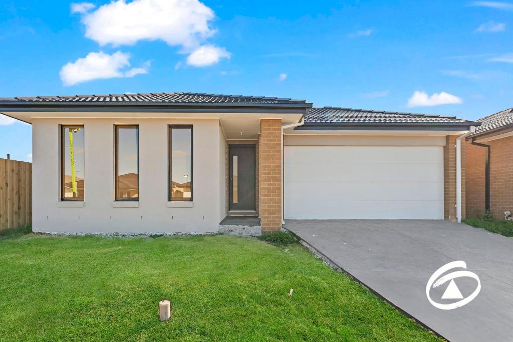 12 VIZSLA ST, CRANBOURNE EAST, VIC 3977