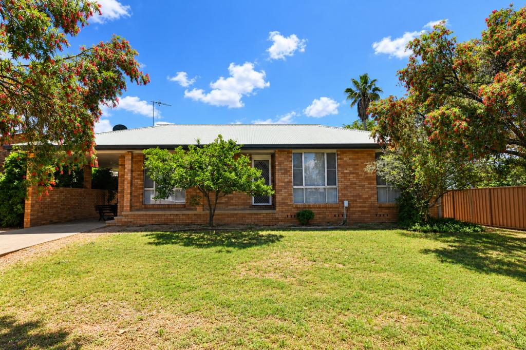 8 Haley Ave, Narrabri, NSW 2390