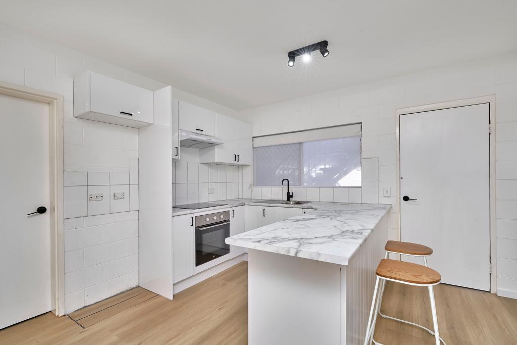 1/71-73 Moore St, Trinity Beach, QLD 4879