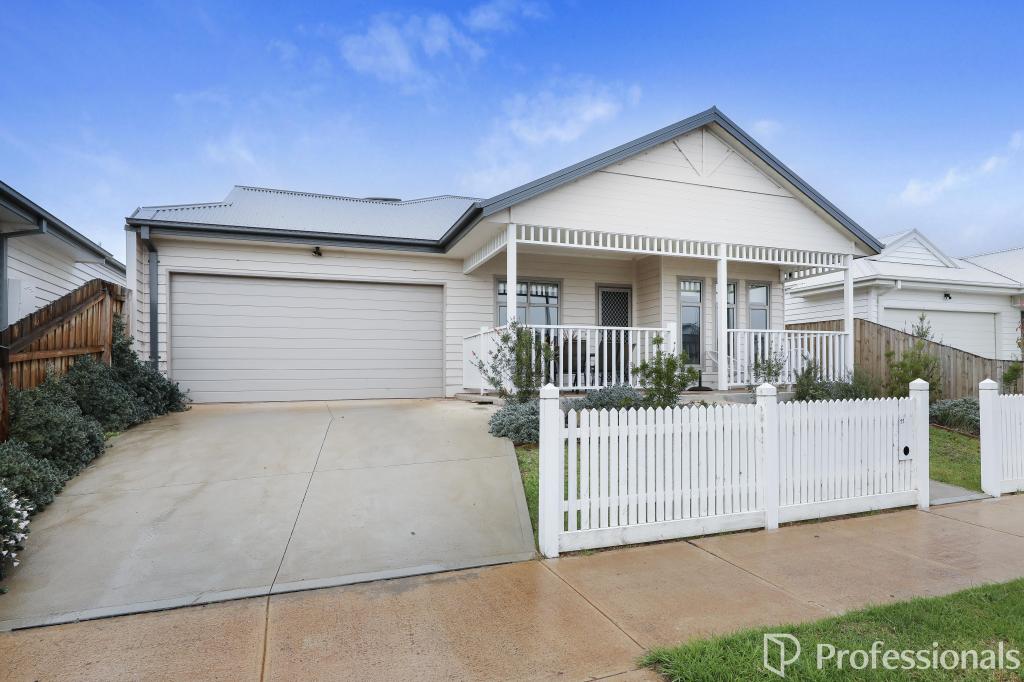 11 Rheola St, Eynesbury, VIC 3338