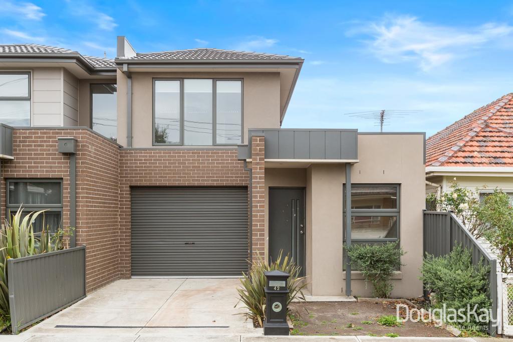 42 Compton Pde, Sunshine North, VIC 3020