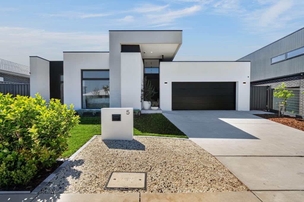 5 Mari Funaki St, Whitlam, ACT 2611